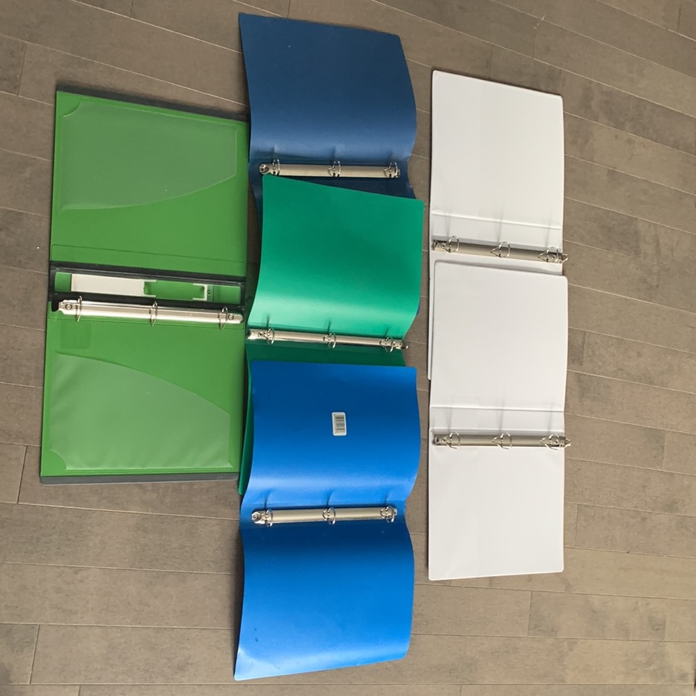 Set of 9 binders and 3 clipboards - Picture 15 of 16